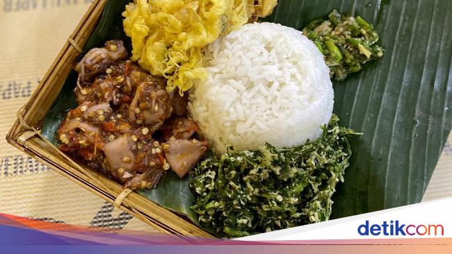 Dadar Beredar: Rela Antre 1 Jam Demi Telur Dadar Babe Cabita