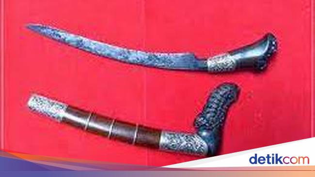 5 Senjata Tradisional Jambi Beserta Gambarnya