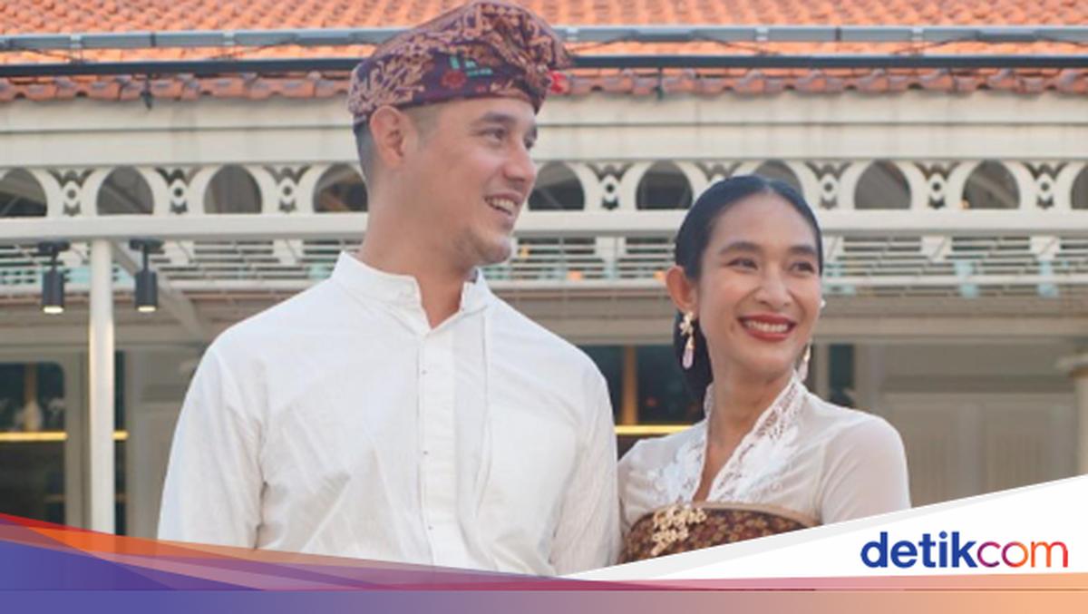 Potret Happy Salma dan Suami yang Keturunan Raja, Rayakan Anniversary ke-13