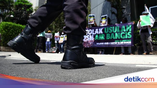 Warga Air Bangis berunjuk rasa di Jakarta
