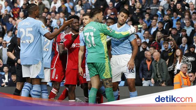 Man City Rodri Chokes Player: Guardiola’s Response and Apology