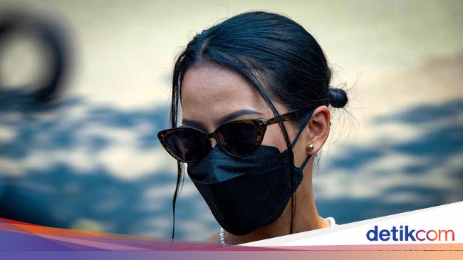 Jakarta Pornographic Film Production House Case: Celebgram Siskaeee and 10 Actors Named as Suspects