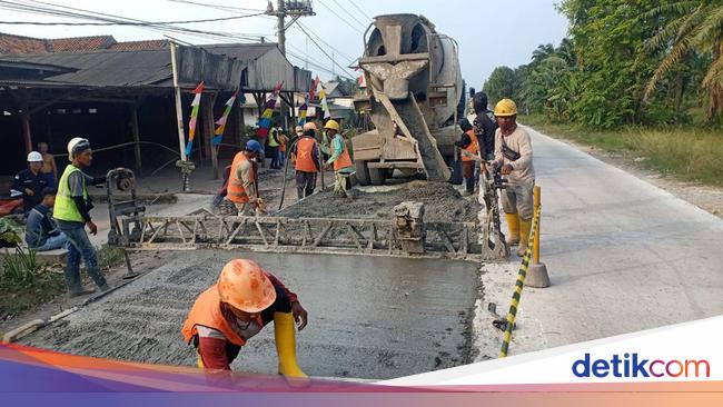 Dulu Bak Kubangan, Jalan di Rumbia Lampung Tengah Sudah 85% Beton