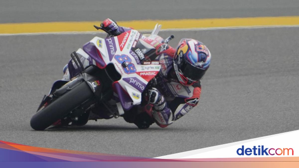 Jorge Martin Juara Sprint Race MotoGP Mandalika 2023, All Ducati Podium