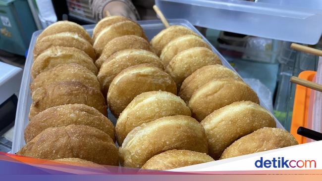 5 Donat Kampung yang Empuk Manis di Jakarta, Cocok Buat Ngemil!