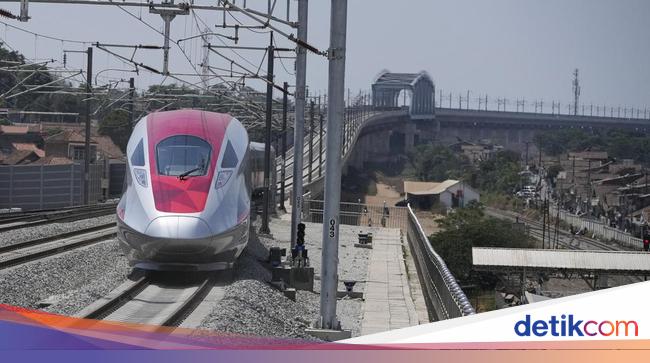 Cara Daftar Tiket Gratis Naik Kereta Cepat Jakarta Bandung