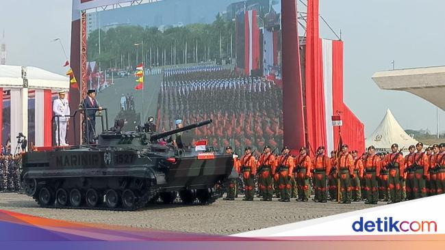 President Jokowi Leads TNI’s 78th Anniversary Ceremony at Monas