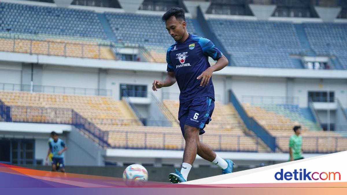 T R Robi Robi Darwis Akan Tinggalkan Persib, Kenapa?