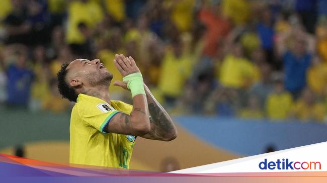 Neymar Hit with Popcorn at Brazil vs. Venezuela Match in 2026 World Cup Qualifiers