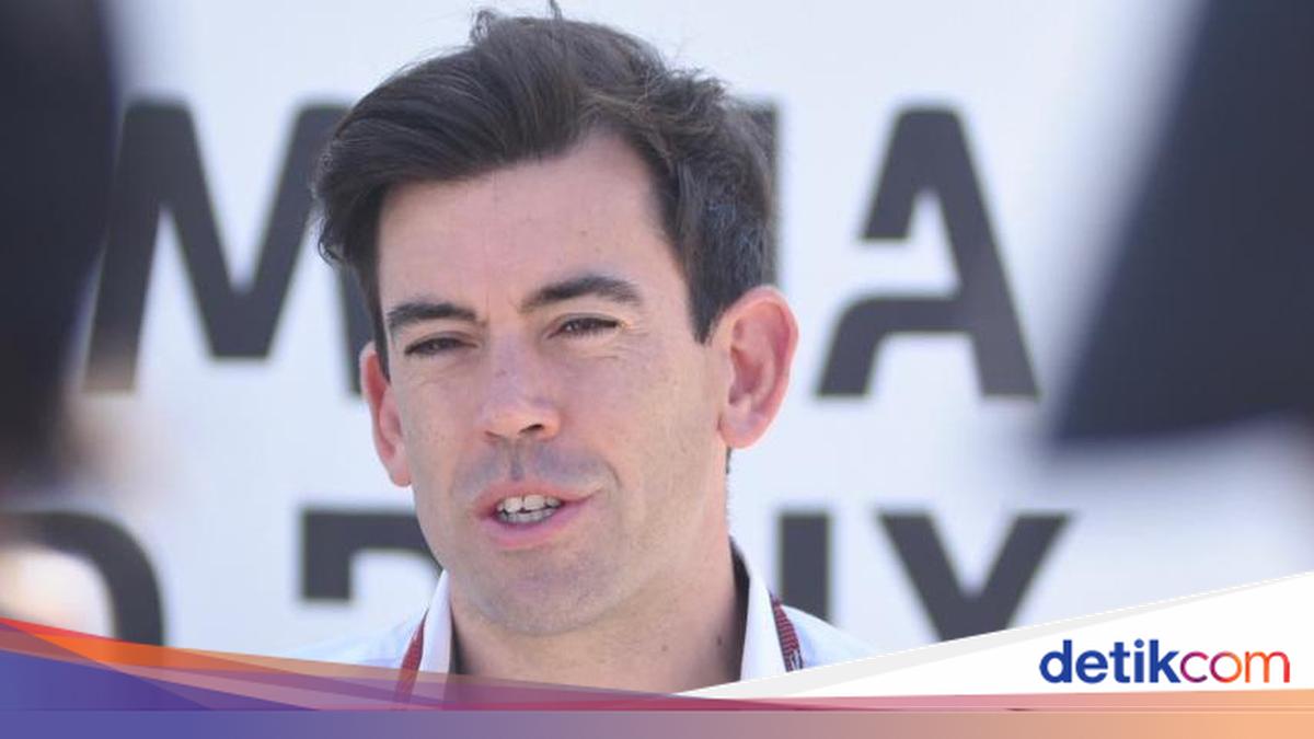 Carlos Ezpeleta, Chief Sporting Officer Dorna Sports, berbicara kepada media di Sirkuit Mandalika