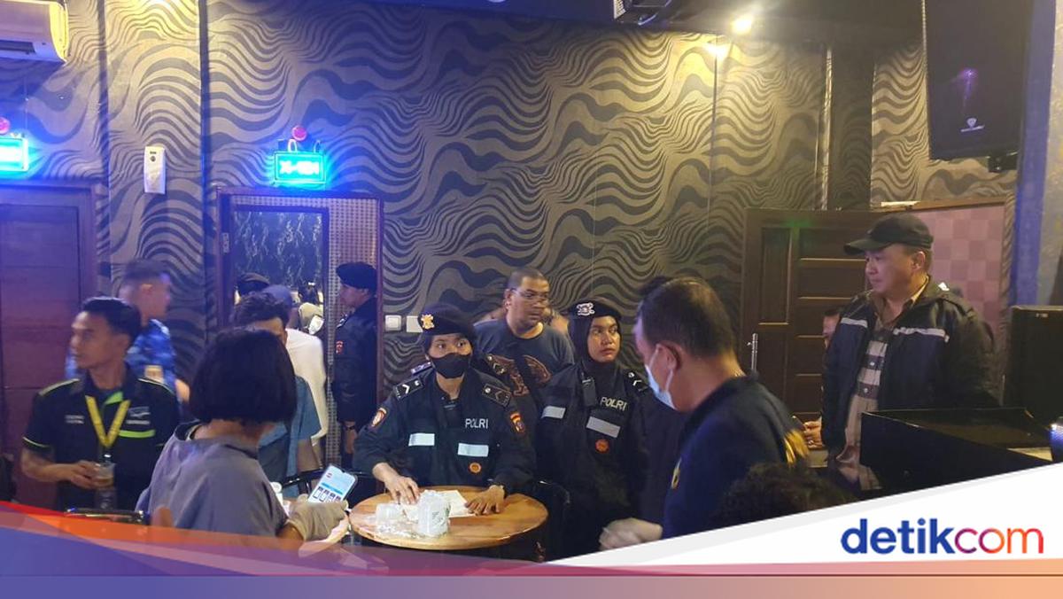 Polda Sumut Razia 2 Tempat Hiburan Malam, 14 Pengunjung-CS Positif Narkoba