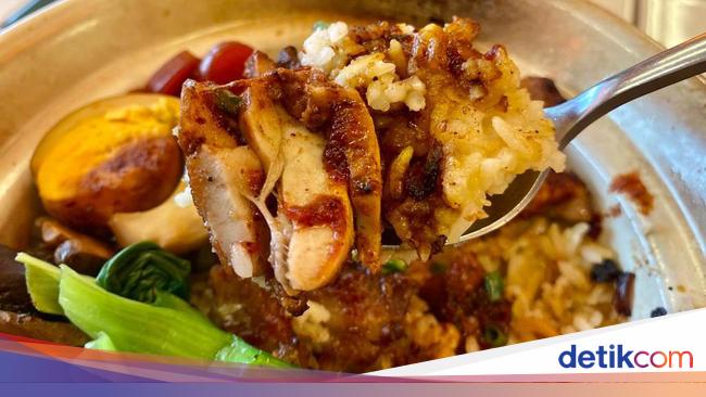 Hangat Gurih! Ada Claypot Komplet Isian di 5 Tempat Makan Ini