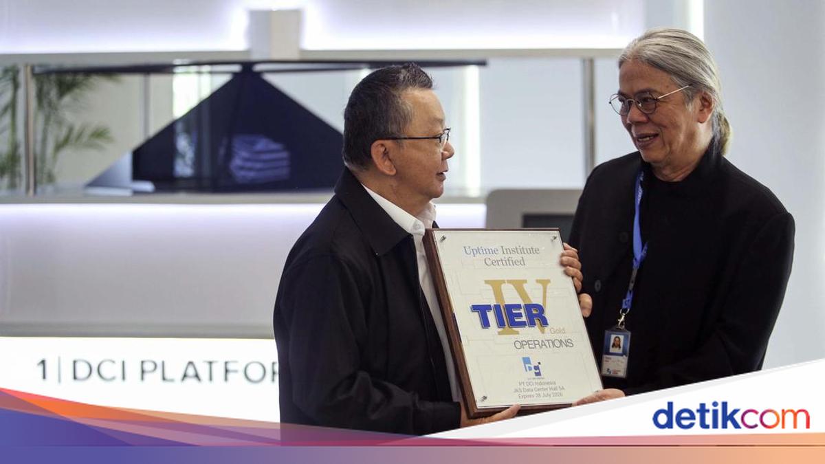 DCI Raih Penghargaan TCOS Uptime Institute