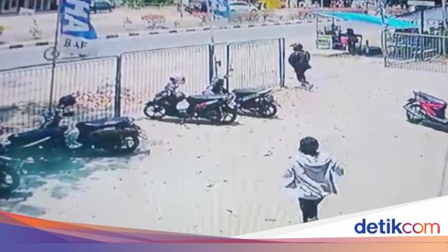 Emak Emak Menangis Histeris Uang Rp 50 Juta Di Jok Motor Digasak Maling