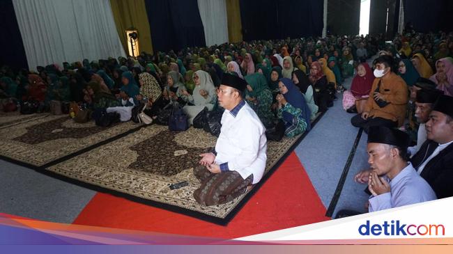 Ribuan Nahdliyin di Bandung Doakan Pasangan AMIN Sebelum Mendaftar ke KPU