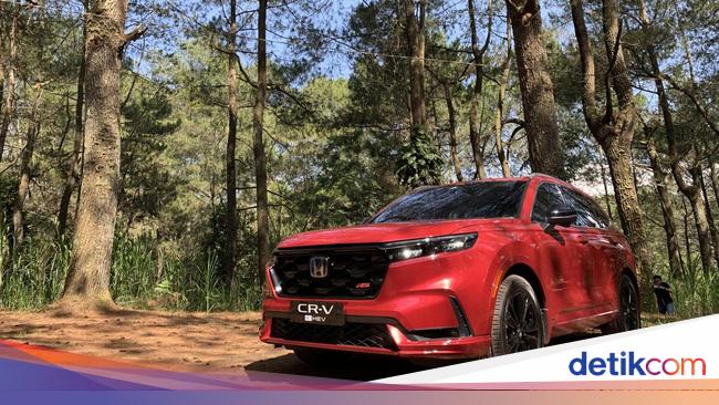 The Honda CR-V Hybrid: Pricing, Service Costs, and Engine Specifications in Indonesia