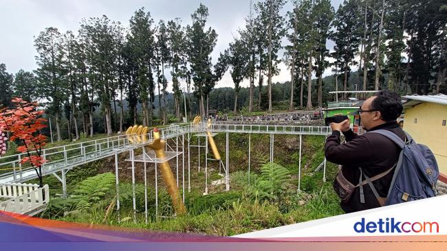 Korban Jembatan Kaca Pecah Di Banyumas Jatuh Dari Ketinggian 15 Meter 3019