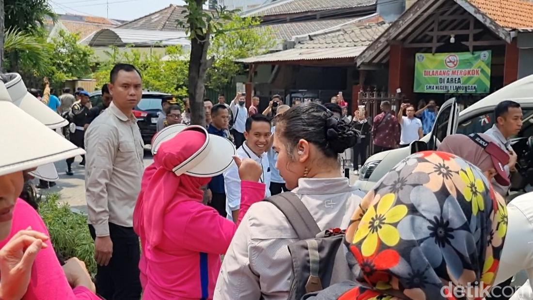 Iriana Unjuk Jempol Lagi Sambil Goyang Ditanya Soal Gibran Cawapres Prabowo