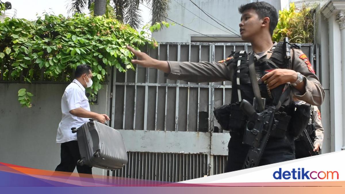 Kievda keksa odamlar bilan jinsiy aloqa Ayolning dumba suratini korsating