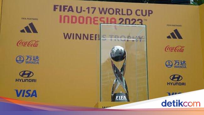 Buku Catatan 21 Tangan Kanan Skuad Timnas Indonesia U17 Buku Catatan 21 Tangan Kanan Skuad Timnas Indonesia U17