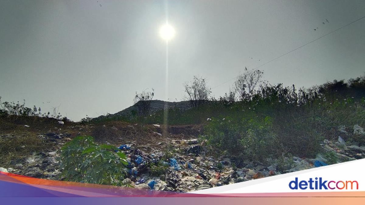 Prabowo Minta Gunung Sampah di Bantargebang Mulai Dipangkas