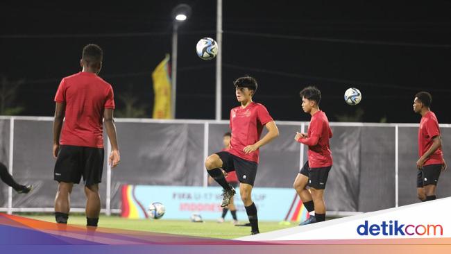 Semangat Mimpara Timnas Indonesia U17 Saat Latihan Di Surabaya