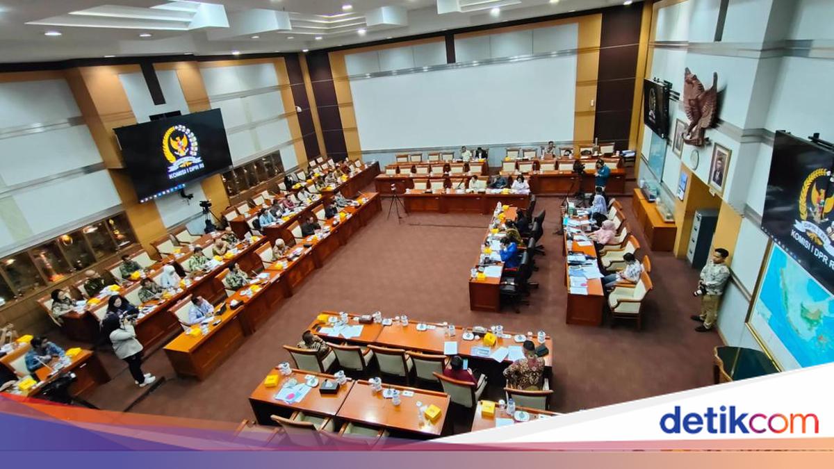 Sosialisasi registrasi SIM card biometrik di berbagai wilayah