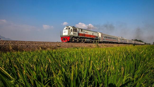 Direct Train Jakarta-Yogyakarta Desember 2024: Jadwal dan Cara Pesan