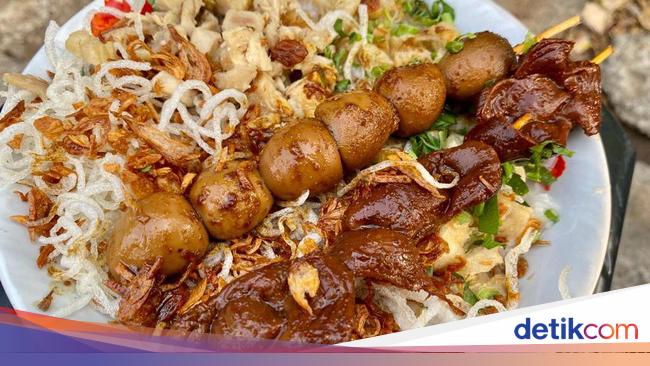 20 Bubur Ayam Kaki Lima Enak Ada di Sini!