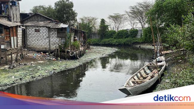 Nelayan Surabaya Menolak Reklamasi Ilegal