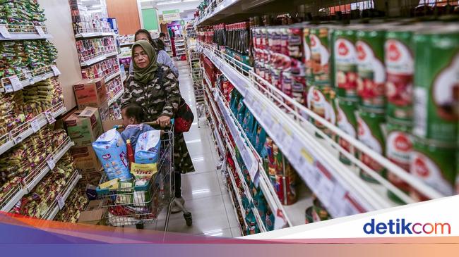RI Deflasi 4 Bulan Beruntun, Tanda Pelemahan Daya Beli?
