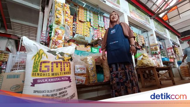 Penjual Popcorn Manis Gula di Pasar Ngasem