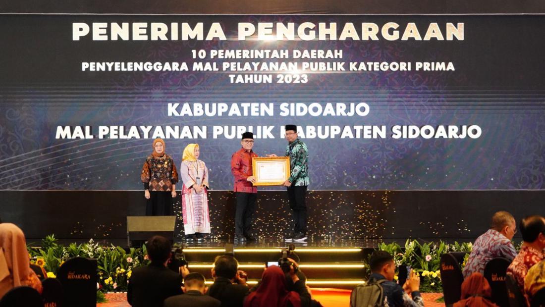 Pemkab Sidoarjo Raih Penghargaan MPP Kategori Prima Dari KemenPAN-RB