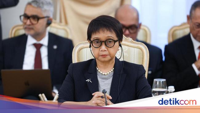 Indonesian Minister of Foreign Affairs Retno Marsudi Visits OIC Representatives in Moscow