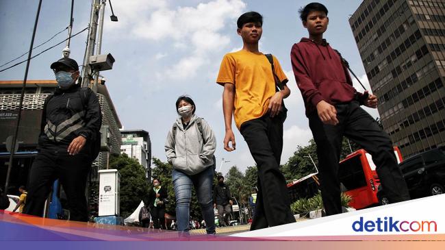 Cerita di Balik Angka, Perjalanan Upah Minimum dan Hidup Layak di Indonesia