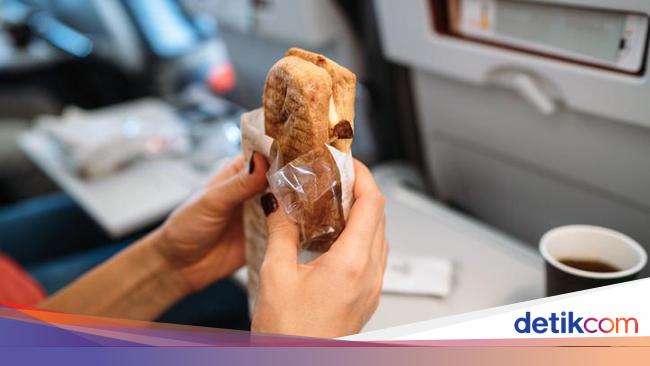 Tak Ada Lagi Makanan Gratis di Pesawat