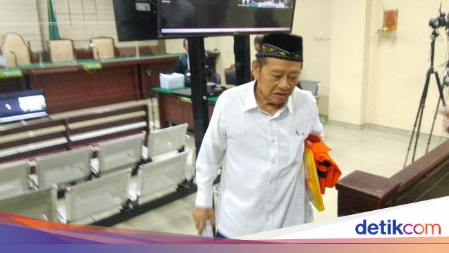 Gratifikasi Rp 44 M, Eks Bupati Sidoarjo Saiful Ilah Dituntut 5,3 Tahun Bui