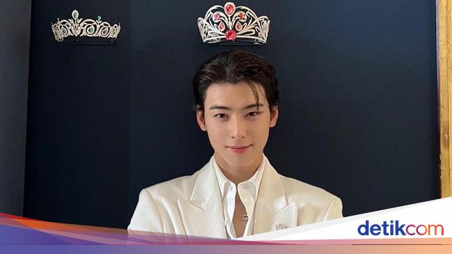 Cha Eun Woo Gelar Fancon di Jakarta, Sapa Fans Usai Jadi MC GDA 2024
