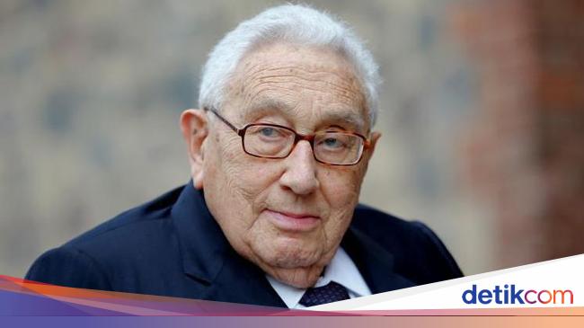 Former US Secretary of State Henry Kissinger, Controversial Legacy with Indonesia and Cold War Involvement