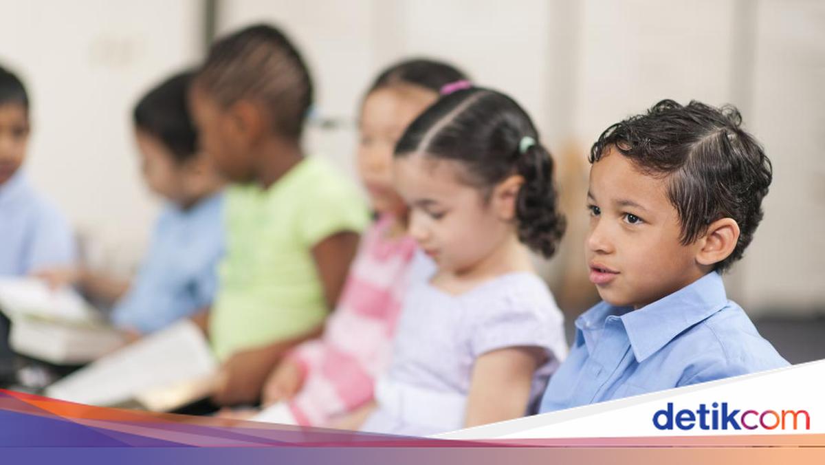 40 Lagu Rohani Kristen Girang Beserta Liriknya, Nyanyikan Yuk!