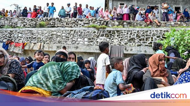 Pengungsi yang melarikan diri dari konflik di wilayah timur DRC
