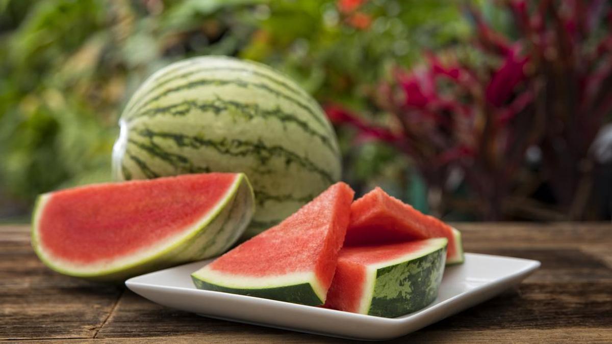 Rutin Makan Semangka, Ini Manfaatnya bagi Tubuh