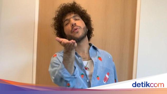 5 Potret Benny Blanco, Pria Kocak yang Jadi Pacar Baru Selena Gomez