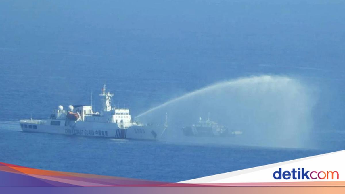Kapalnya Ditembak Meriam Air, Filipina Pertimbangkan Usir Dubes China!