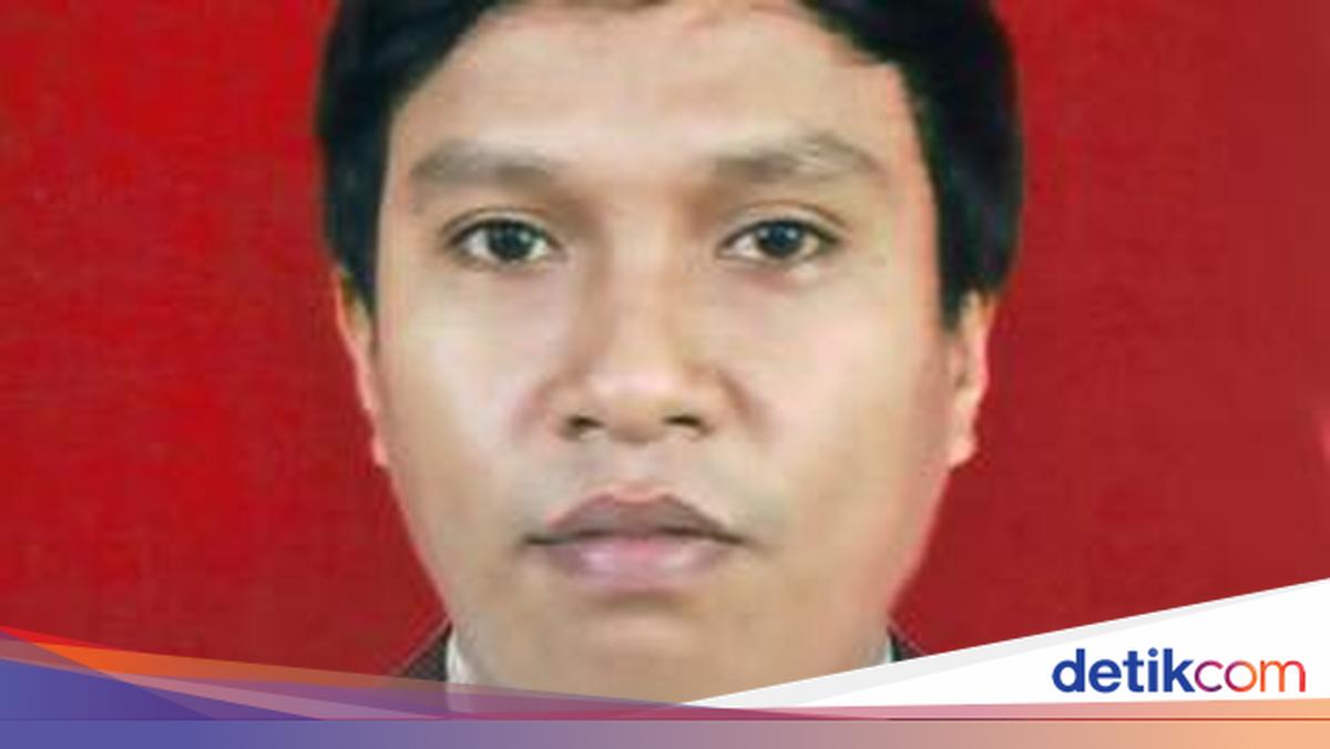 Api Rohi Rehan Profil Rudi Rohi, Salah Satu Panelis Debat Capres-Cawapres dari Undana