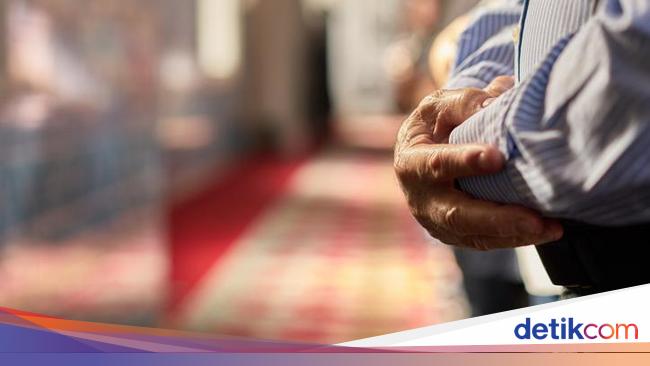 Tata Cara Sholat Jenazah Lengkap Bacaan Arab Latin Dan Artinya