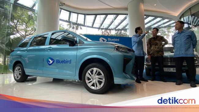 Bluebird Perkenalkan Transmover Baru, Sudah Pesan 2.500 Unit