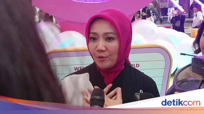 Atalia Praratya Reveals Tips for Youthful Appearance at 50 Years Old: Happiness and Self-Care