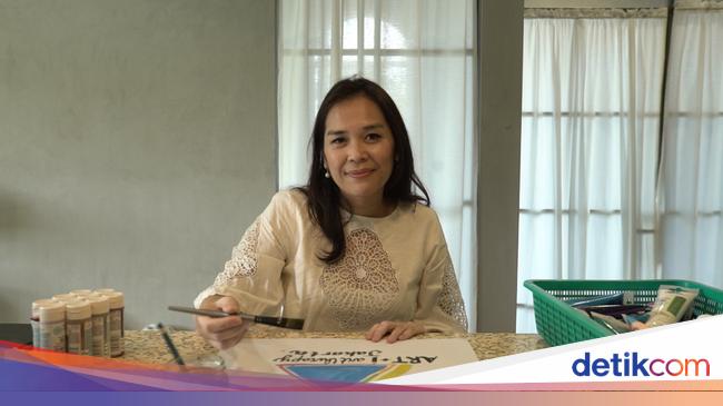 Mutia: Using Visual Arts to Promote Art Therapy in Indonesia