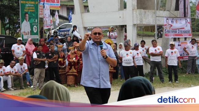 Di Sumbar Andre Rosiade Kampanyekan Prabowo Gibran Menang 1 Putaran 